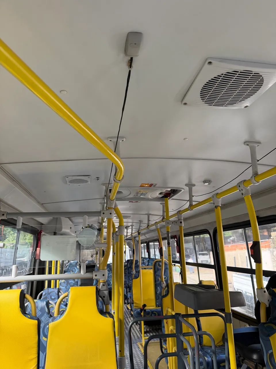 ÔNIBUS URBANO 2012 MERCEDES 1519 CURTO IMPECÁVEL  - Foto 10