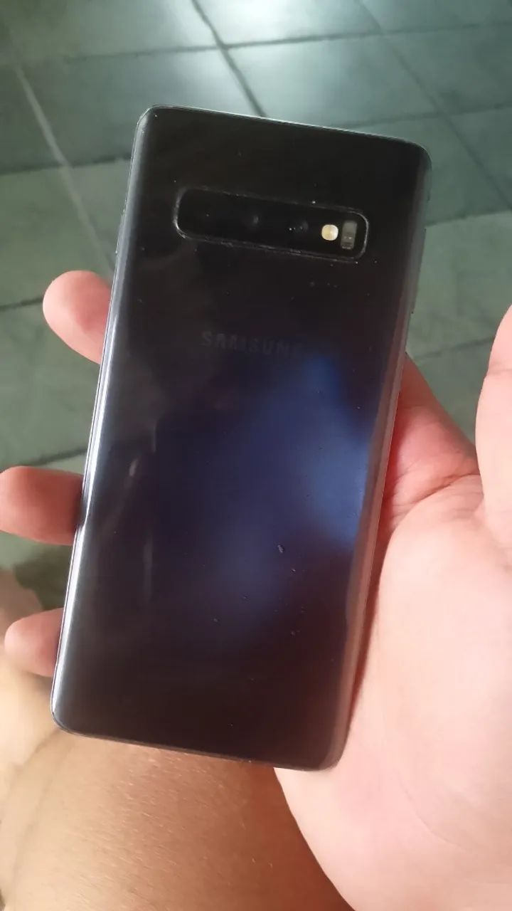 Galaxy S10E OBS: TELA QUEBRADA