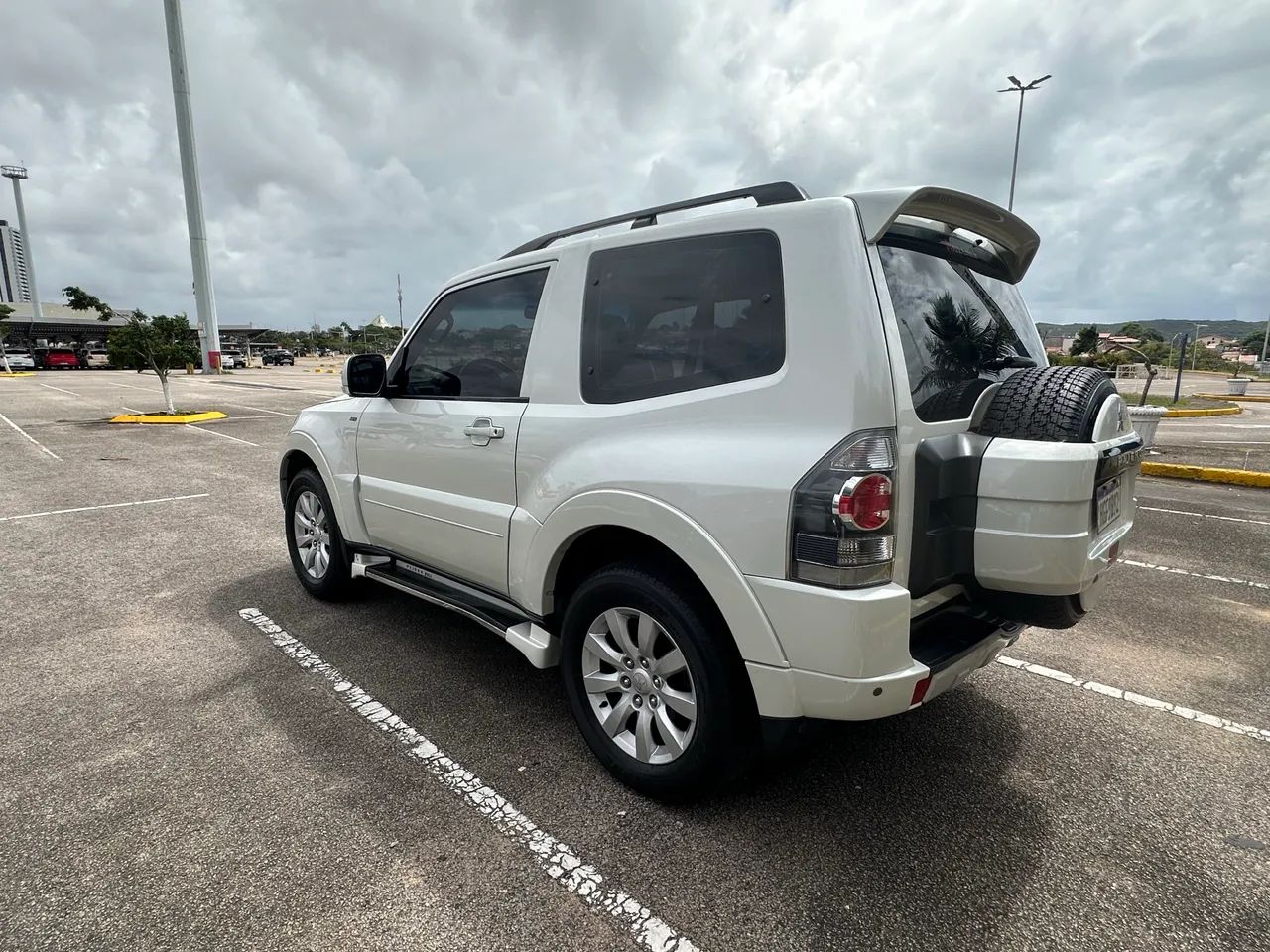 Mitsubishi Pajero Pajero HPE Full 3.8 V6 250cv 3p Aut. 2011