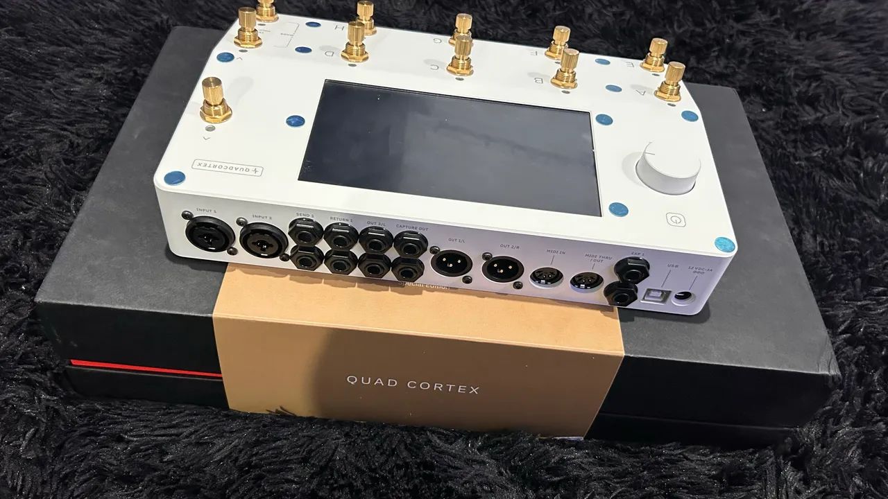 Quad Córtex (Limited Edition) White & Gold - Instrumentos musicais