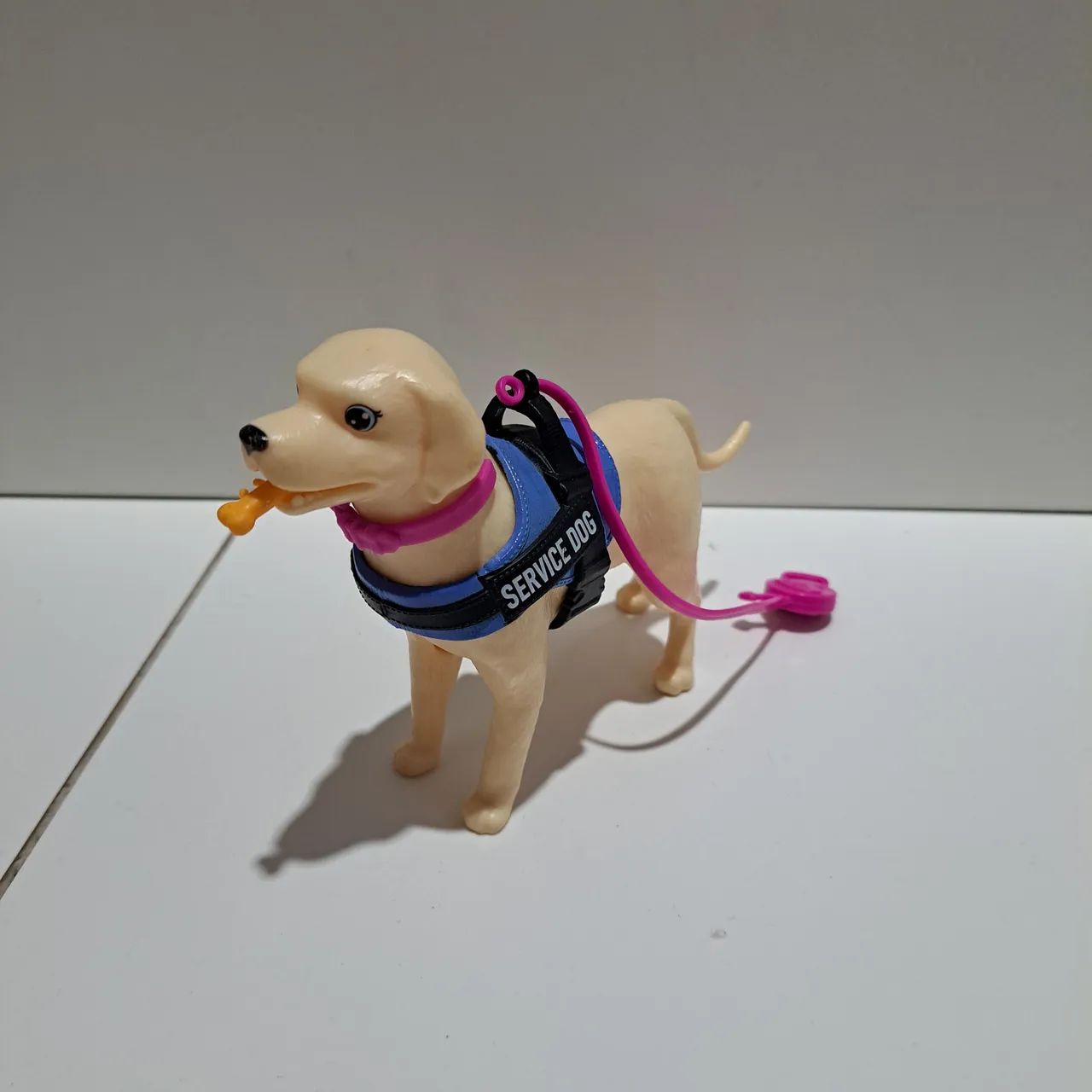 Barbie Brunette Cadeirante com Cão Guia Completa - Foto 4