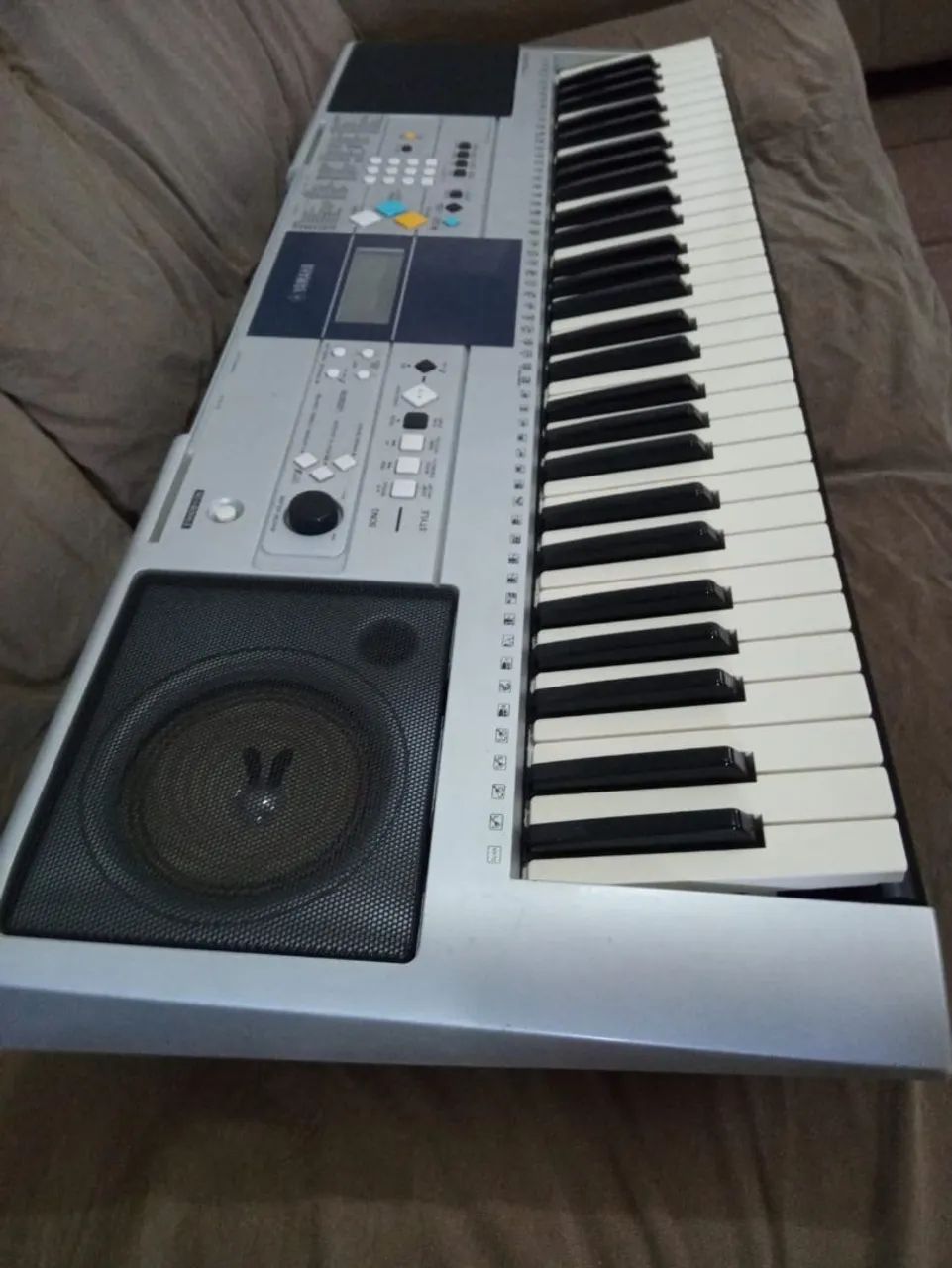 Teclado Yamaha Psr e323 - Foto 3