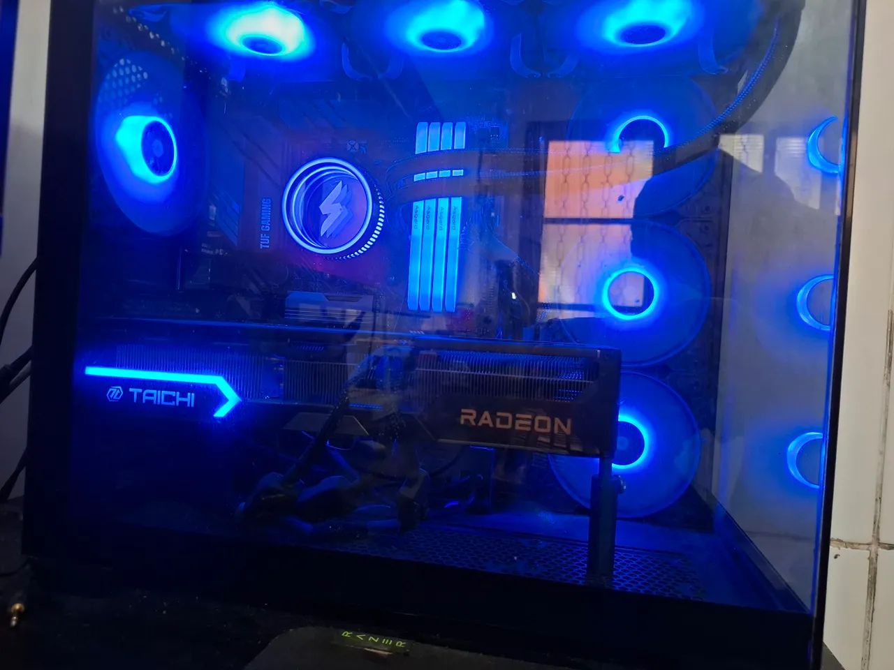 RX 9070 XT Taichi  - Foto 5