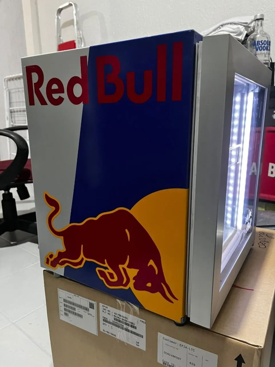 Frigobar Red Bull Baby Cooler Original com LED - Foto 3