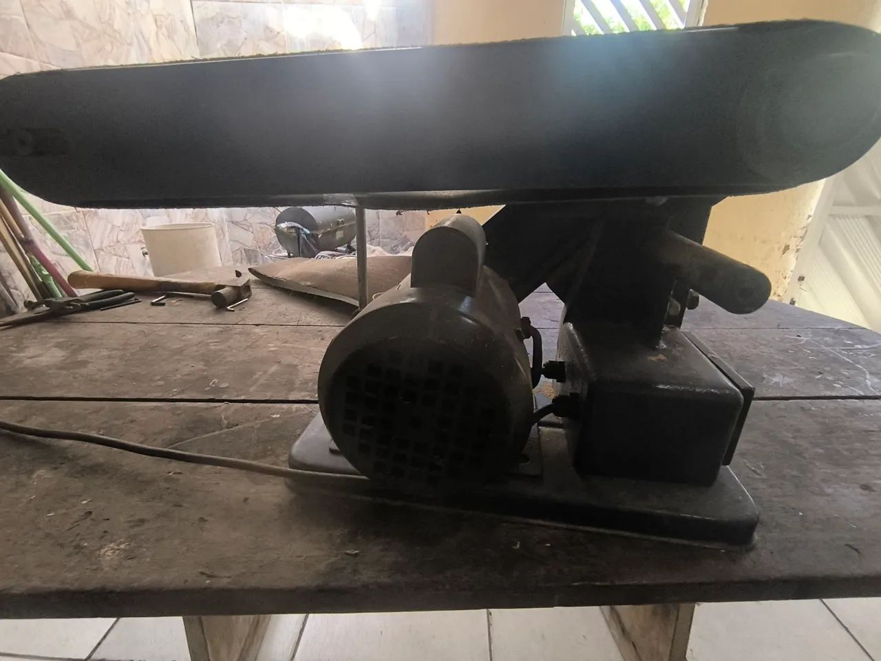 Lixadeira de bancada 