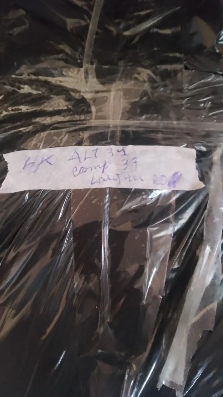 Pacotes de roupas usadas 