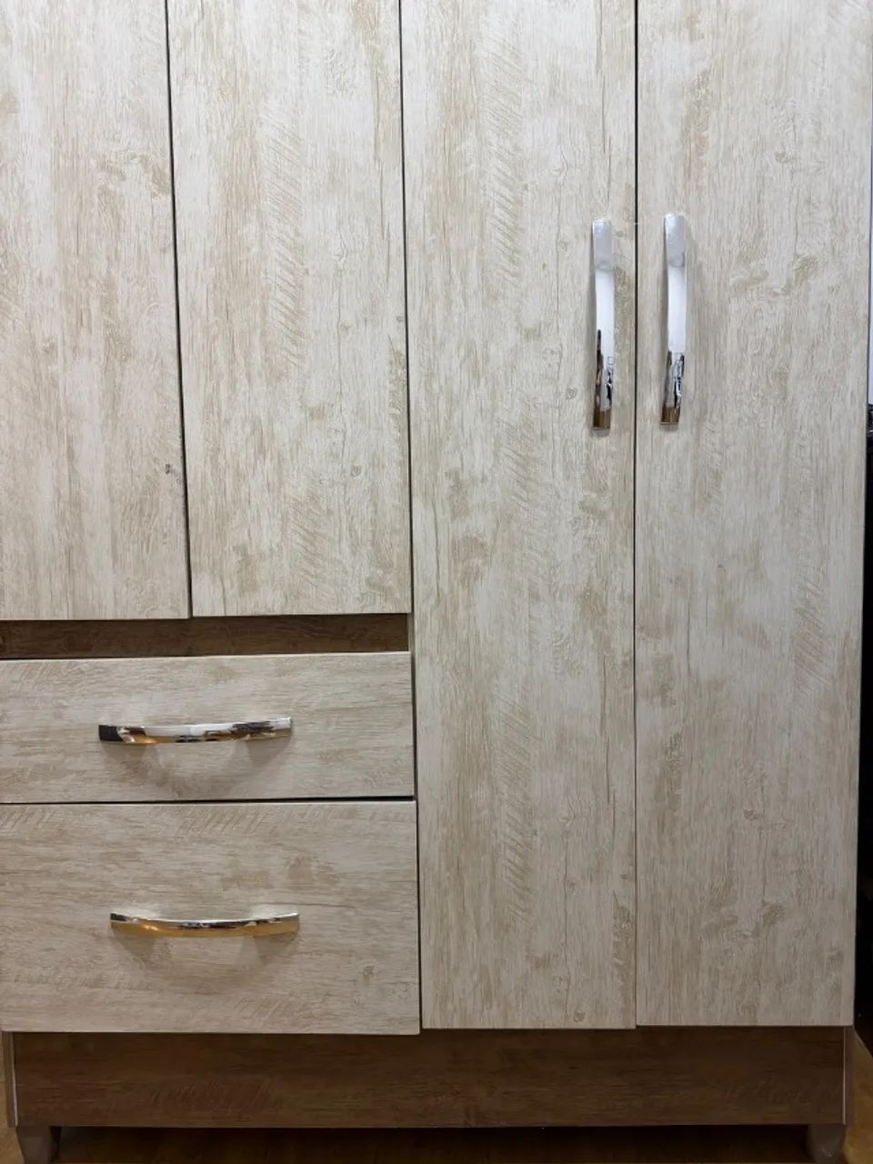 Vendo guarda-roupa em bom estado! - Foto 3