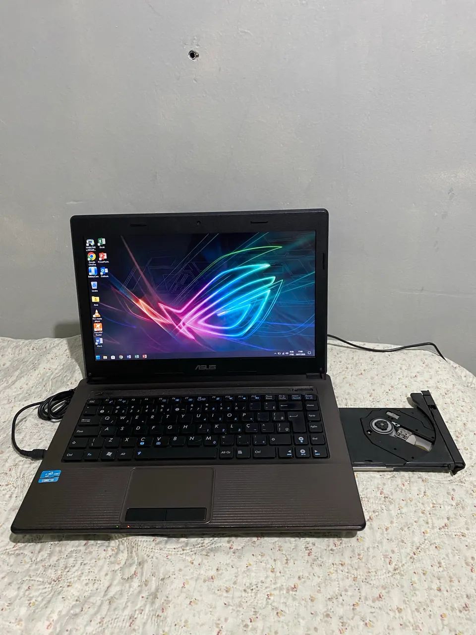 Notebook Asus Core i3 / SSD 240GB / 4GB c/ Windows 10 e Office - Foto 5
