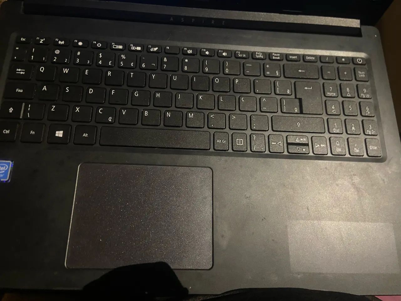 Vende Notebook usado