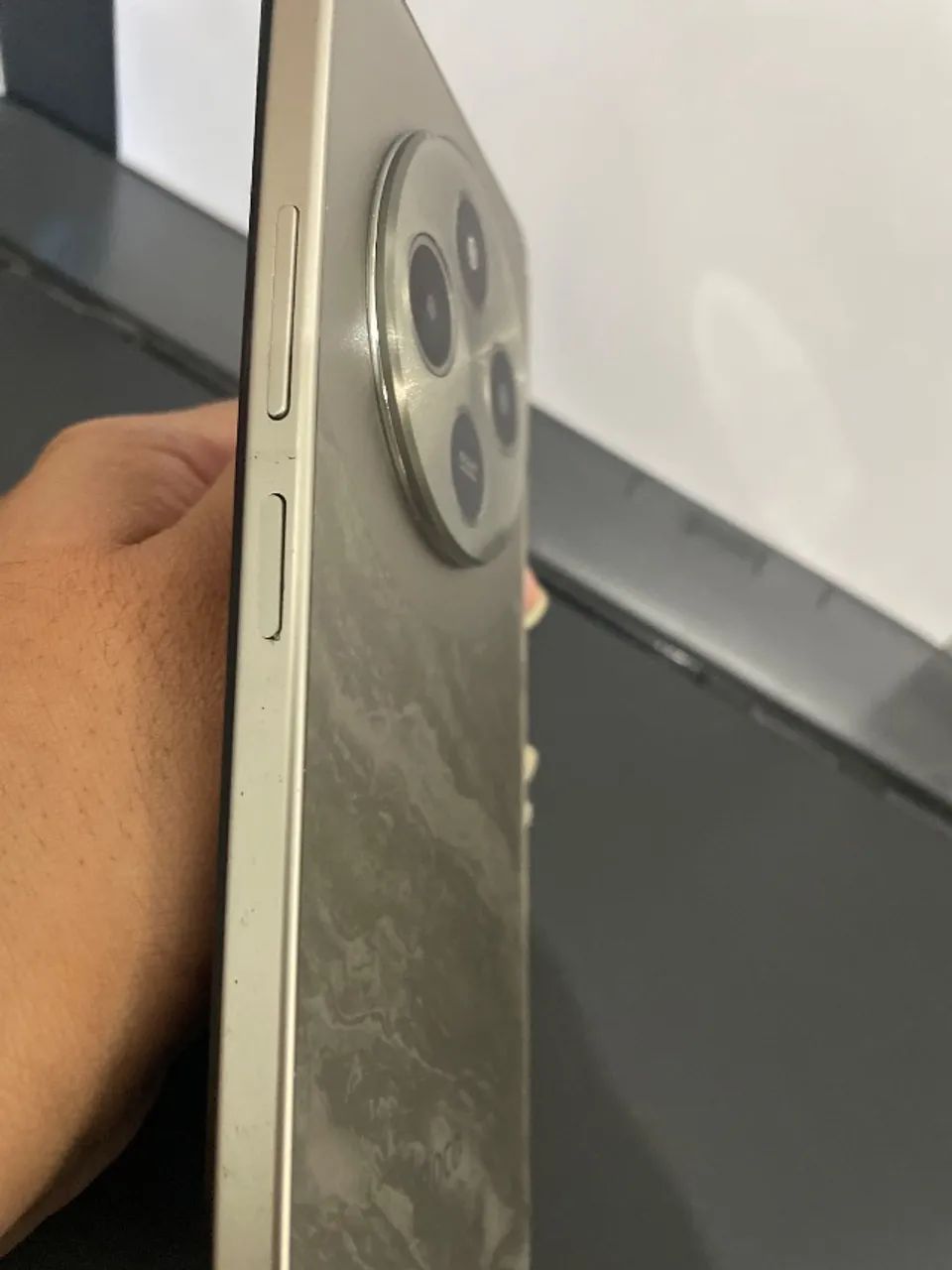 Celular PocoC75 - Foto 3