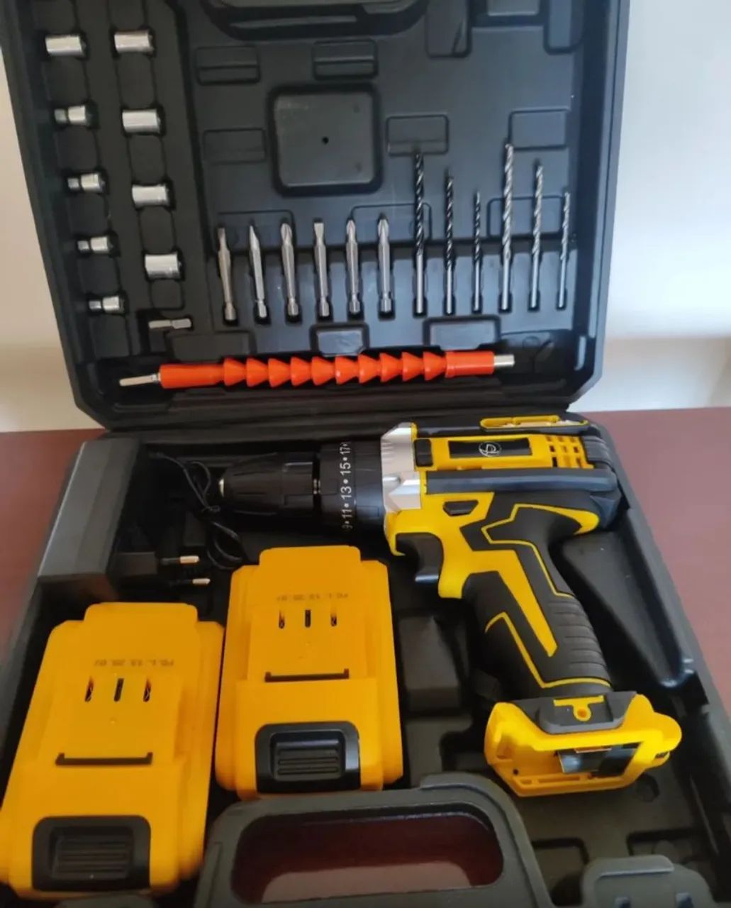 Parafusadeira 48w - Mala, KIT e Acessórios Completo