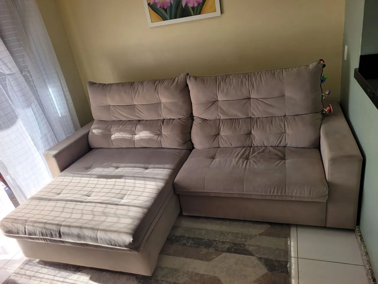Sofá  Com Chaise
