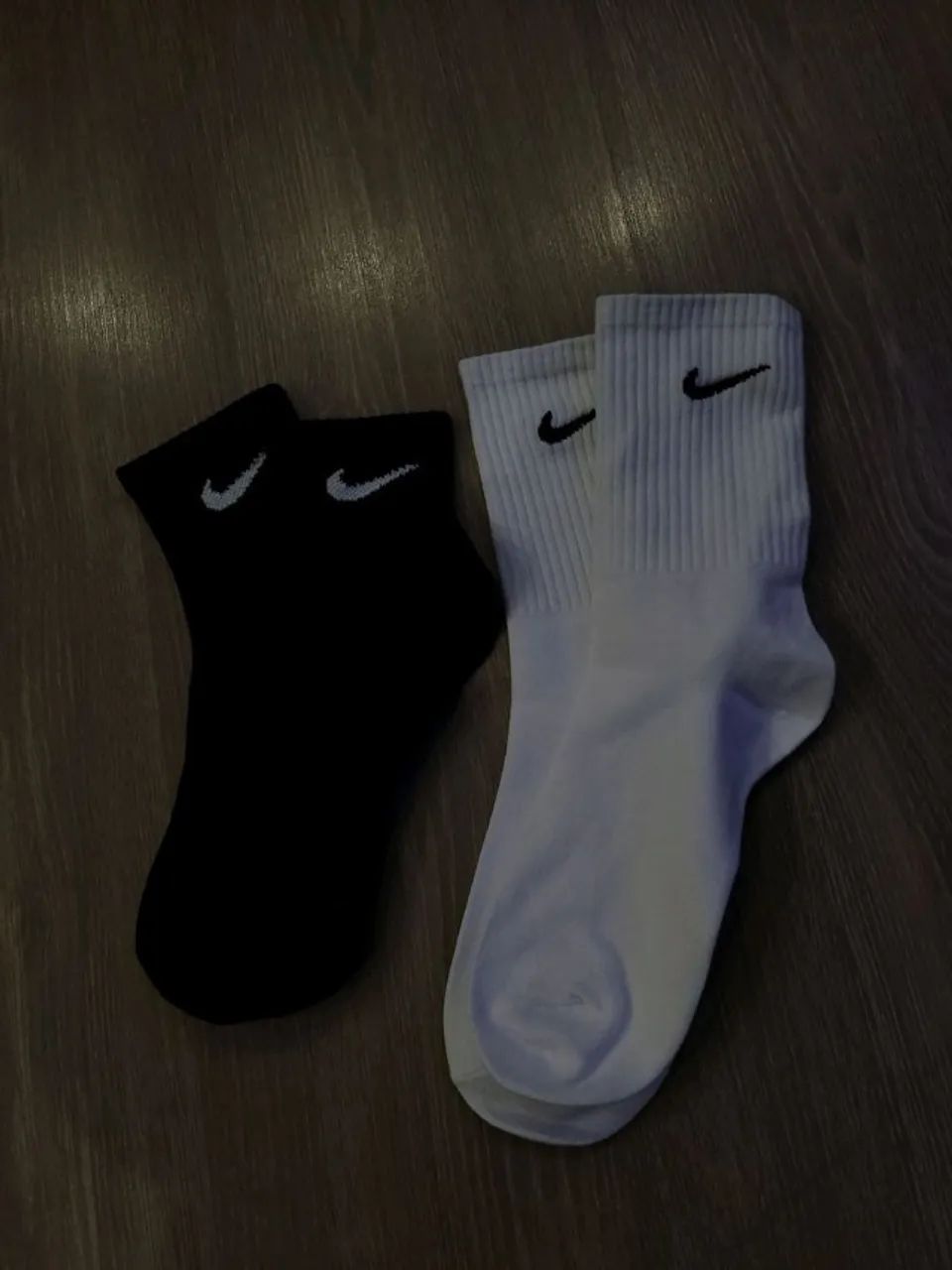 meias nike preta e branca