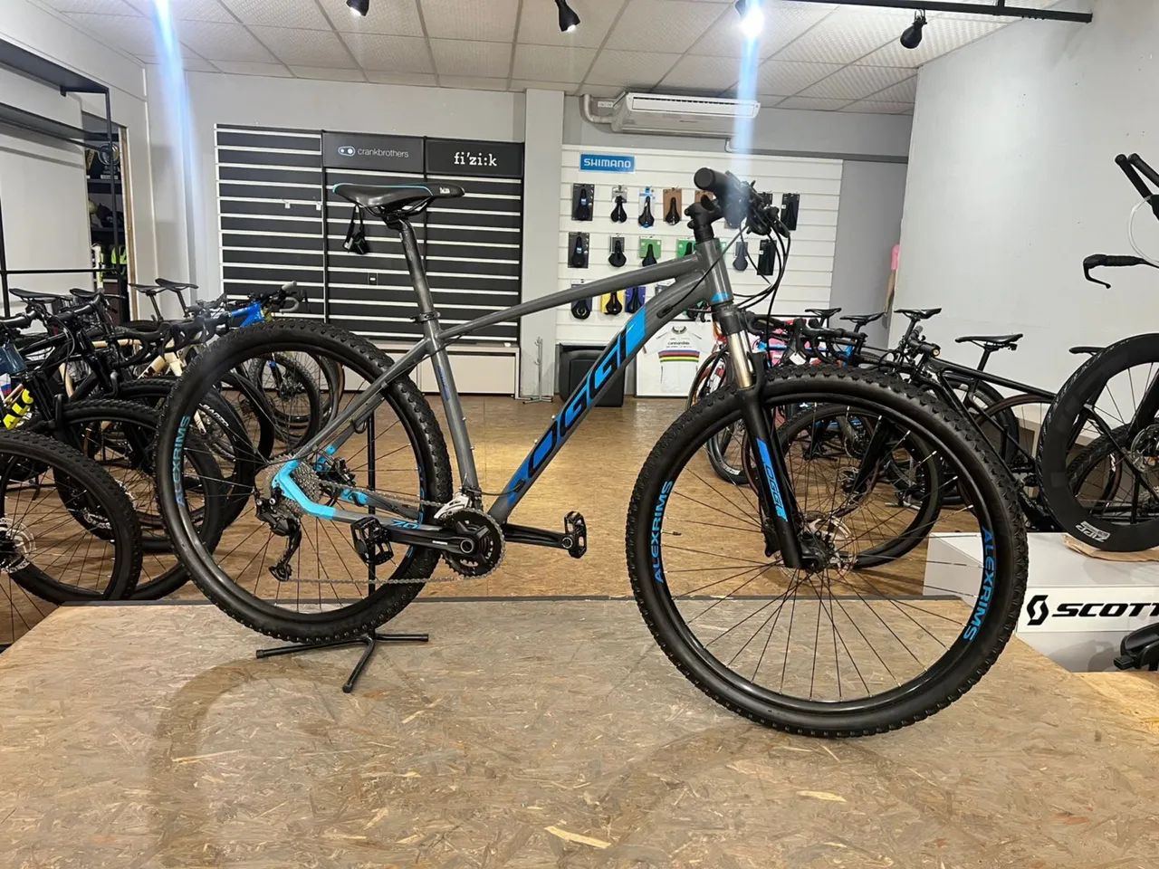 BICICLETA  ARO 29 (1 mês de uso)  - Foto 2