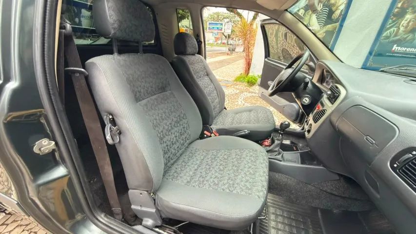 Fiat Strada 1.4 MPI Fire Flex 8V CE 2012 - Foto 5