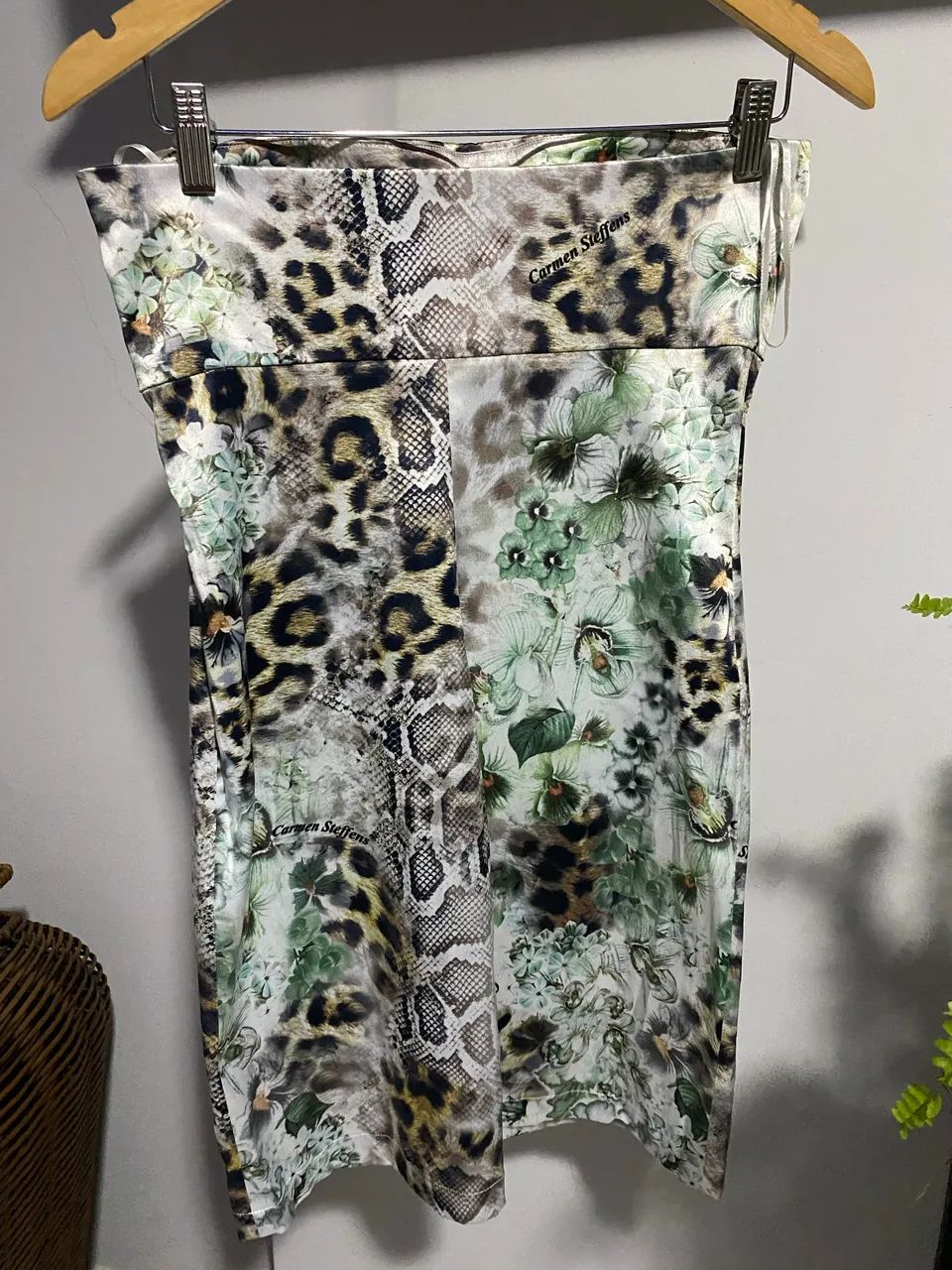 Vestido acetinado Carmen Steffens  - Foto 5