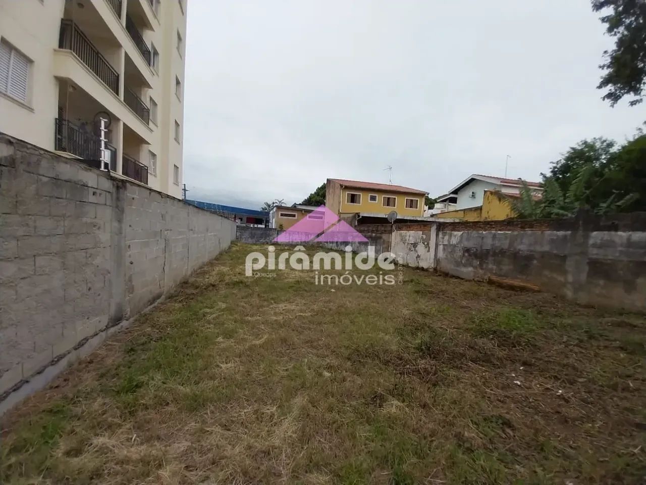 Terreno para alugar, 300 m² por R$ 1.000,00/mês - Parque Industrial - São José dos Campos/ - Foto 2