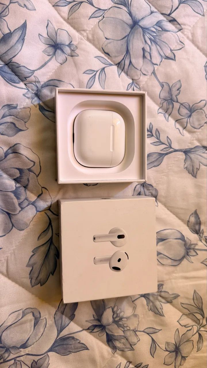 AirPods 4 