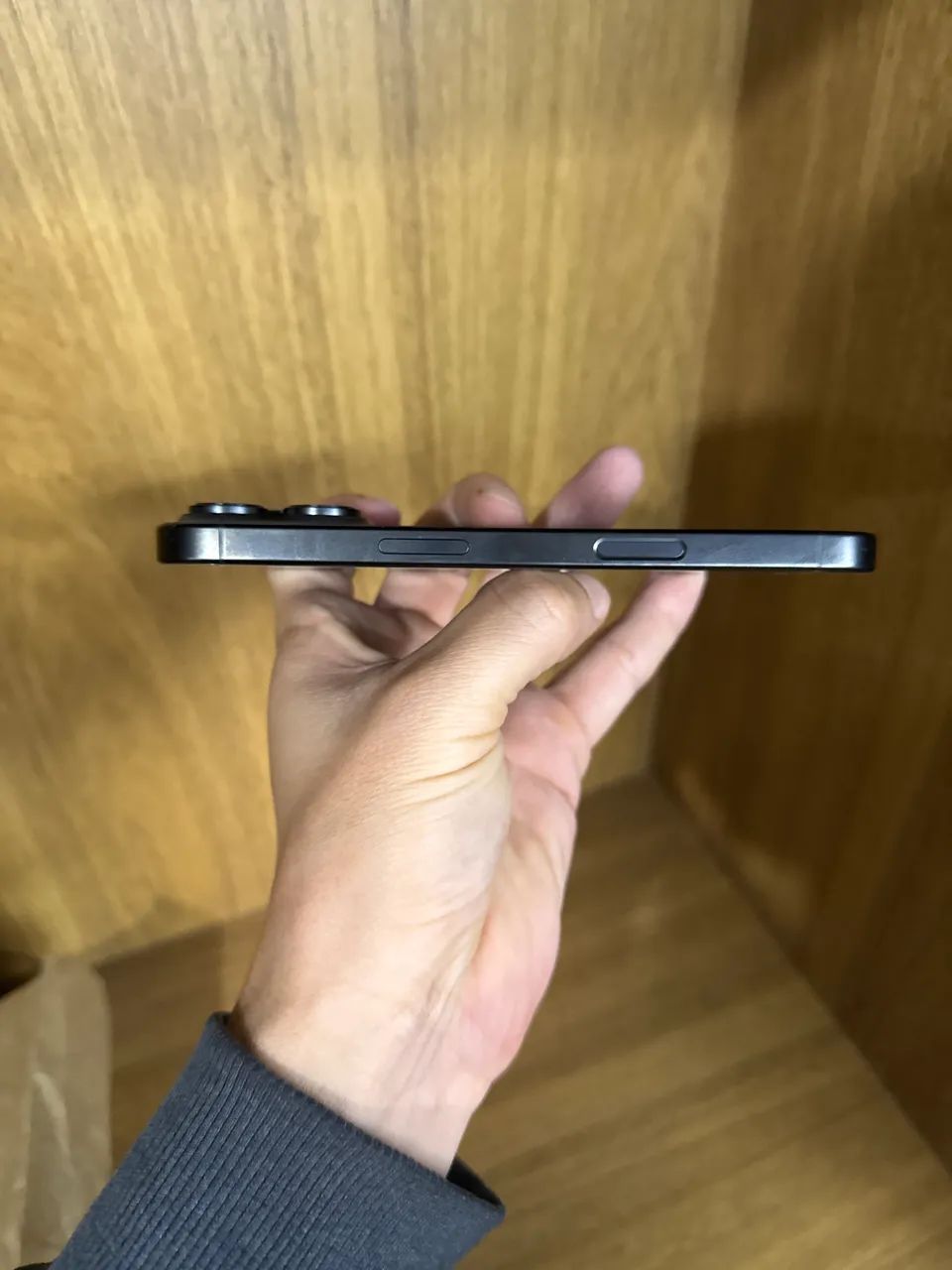 Iphone 16 Pro 128 - Preto Bateria 92% - com garantia  - Foto 3