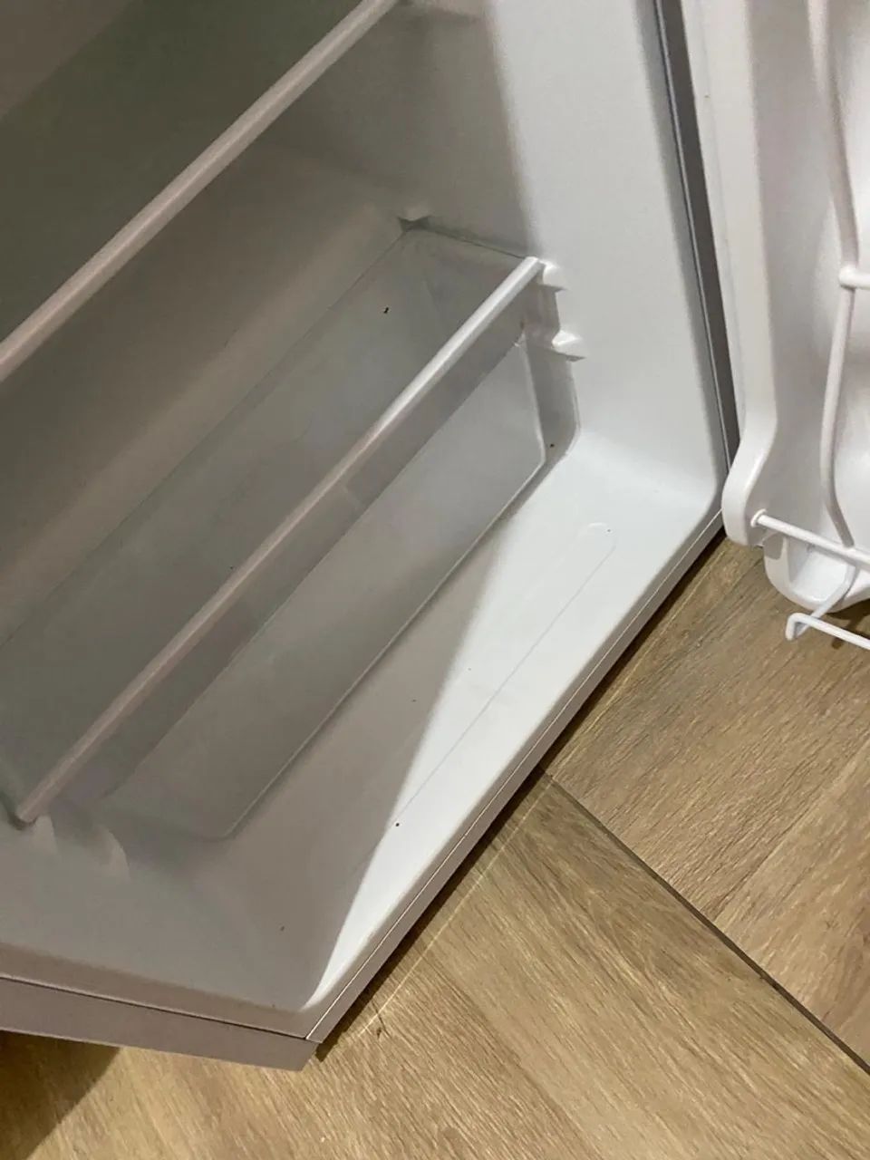 Frigobar Midea 93 litros  - Foto 5