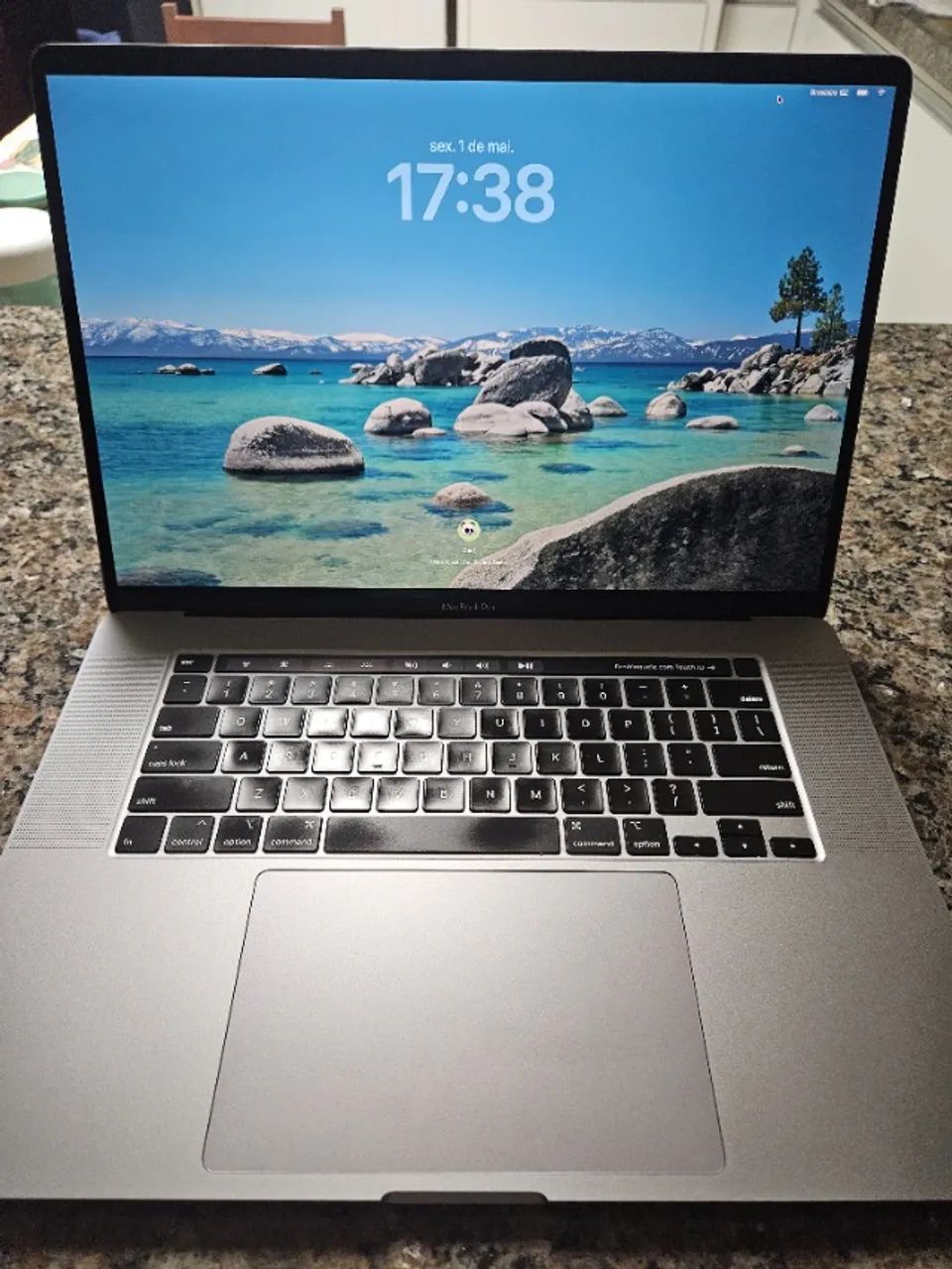 MACBOOK PRO 2019 PROCESSADOR I9 16GB RAM - 1TB SSD - EM BOM ESTADO