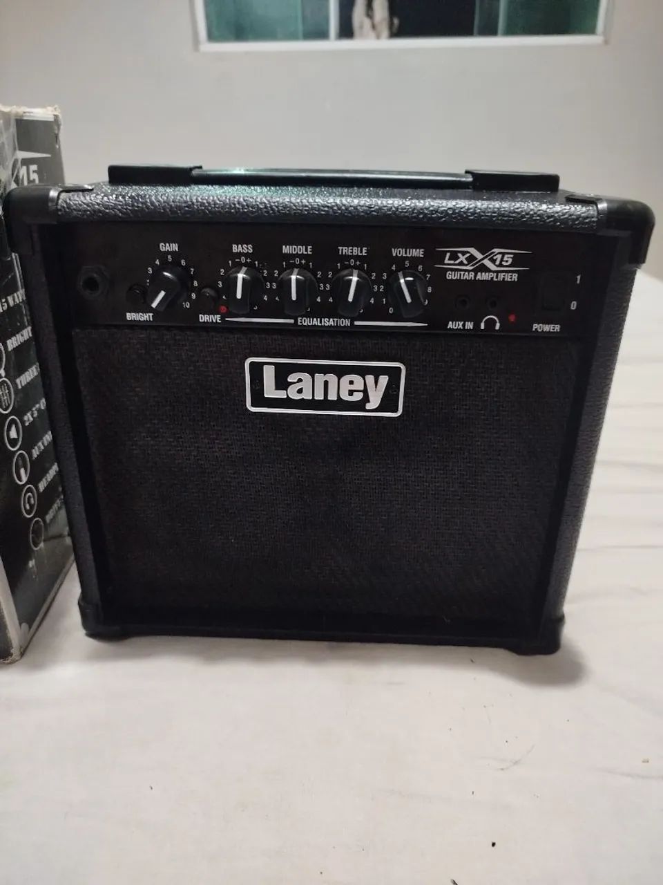 Amplificador Laney Lx15 - Foto 3