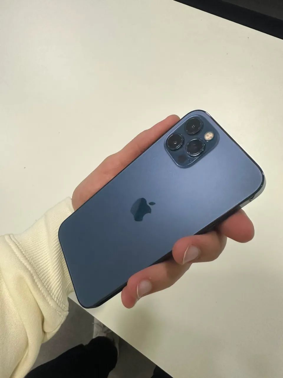 iPhone 12 Pro Azul  - Foto 4