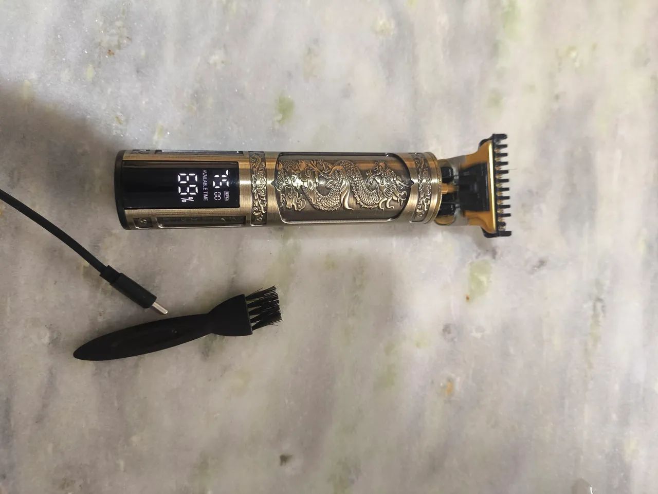aparador de pelo e barba