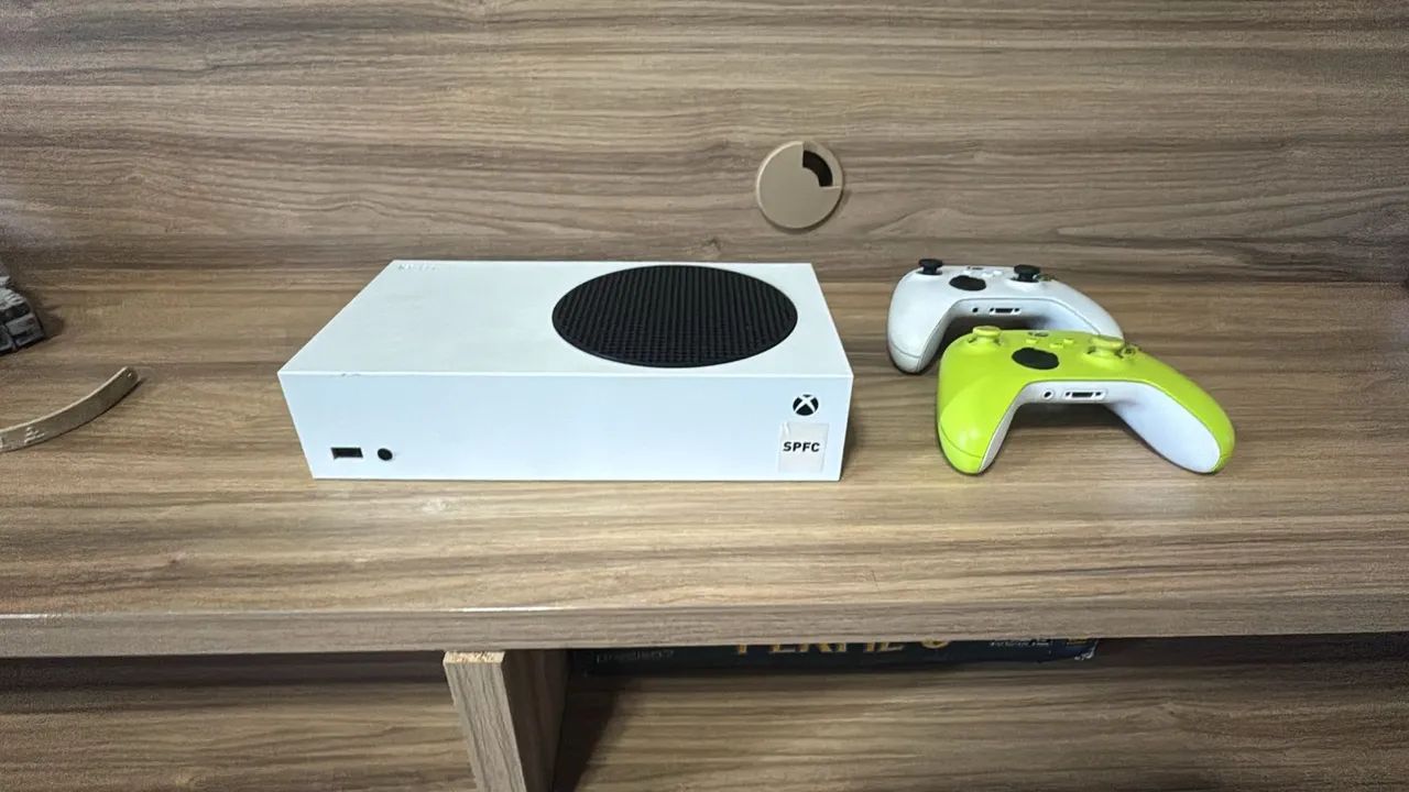 X BOX SERIES S + 2 CONTROLES 