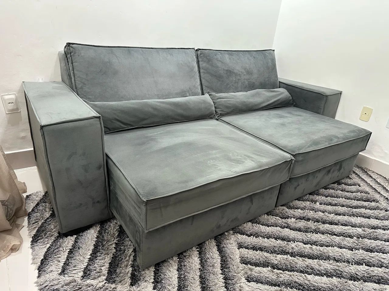 Vendo Sofá Retrátil de 2,30 metros - Foto 4
