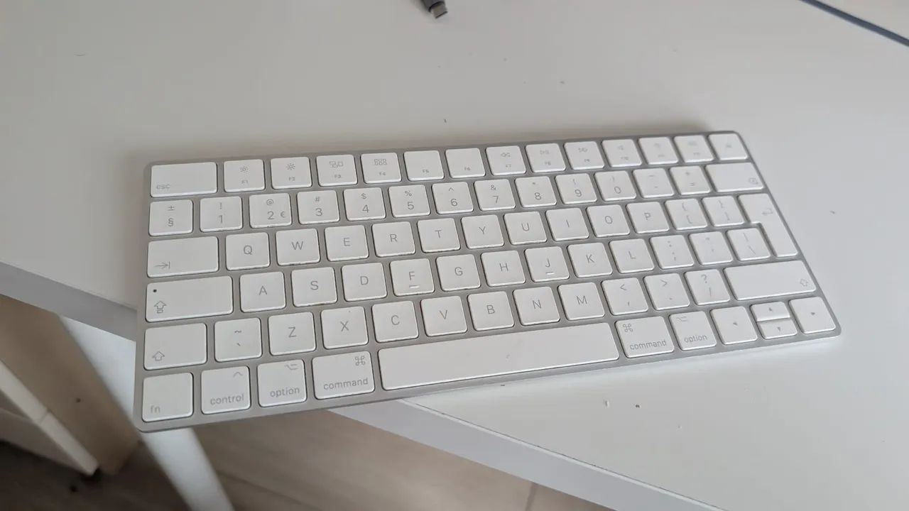 MacBook Air 13" Retina (2020)  - Foto 4