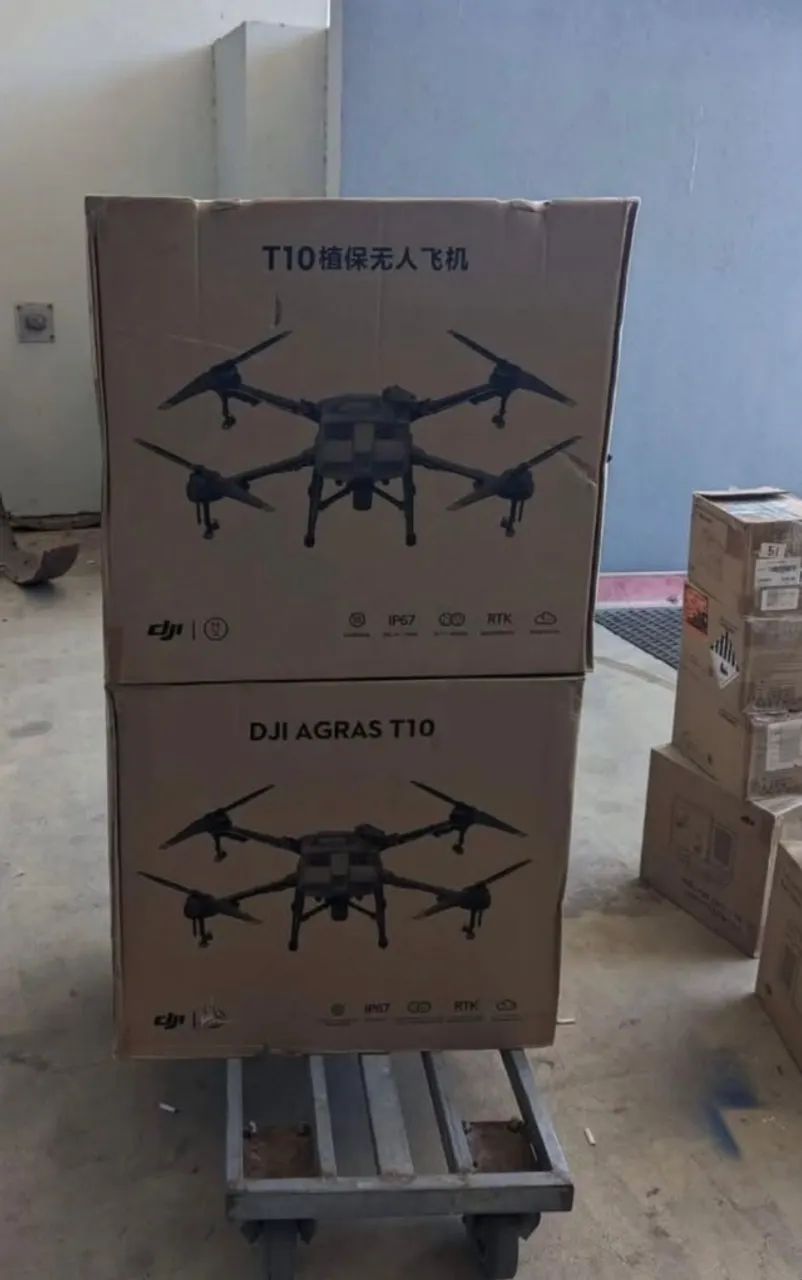 Drone pulverizador Dji Agras T10 Kit Novo com NF  - Foto 2