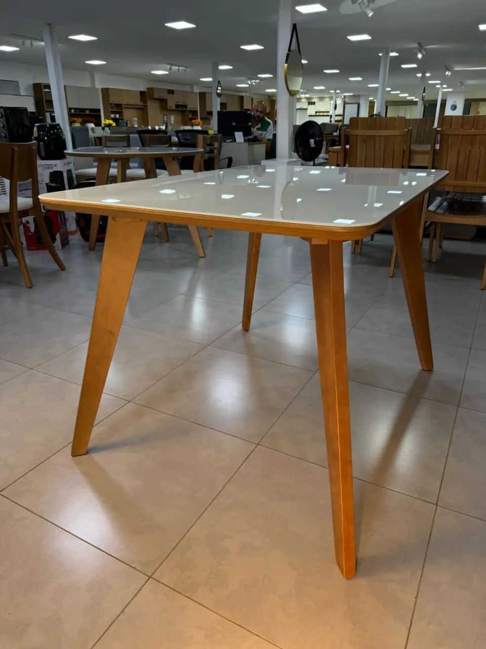 Mesa retangular em madeira maciça  - Foto 3