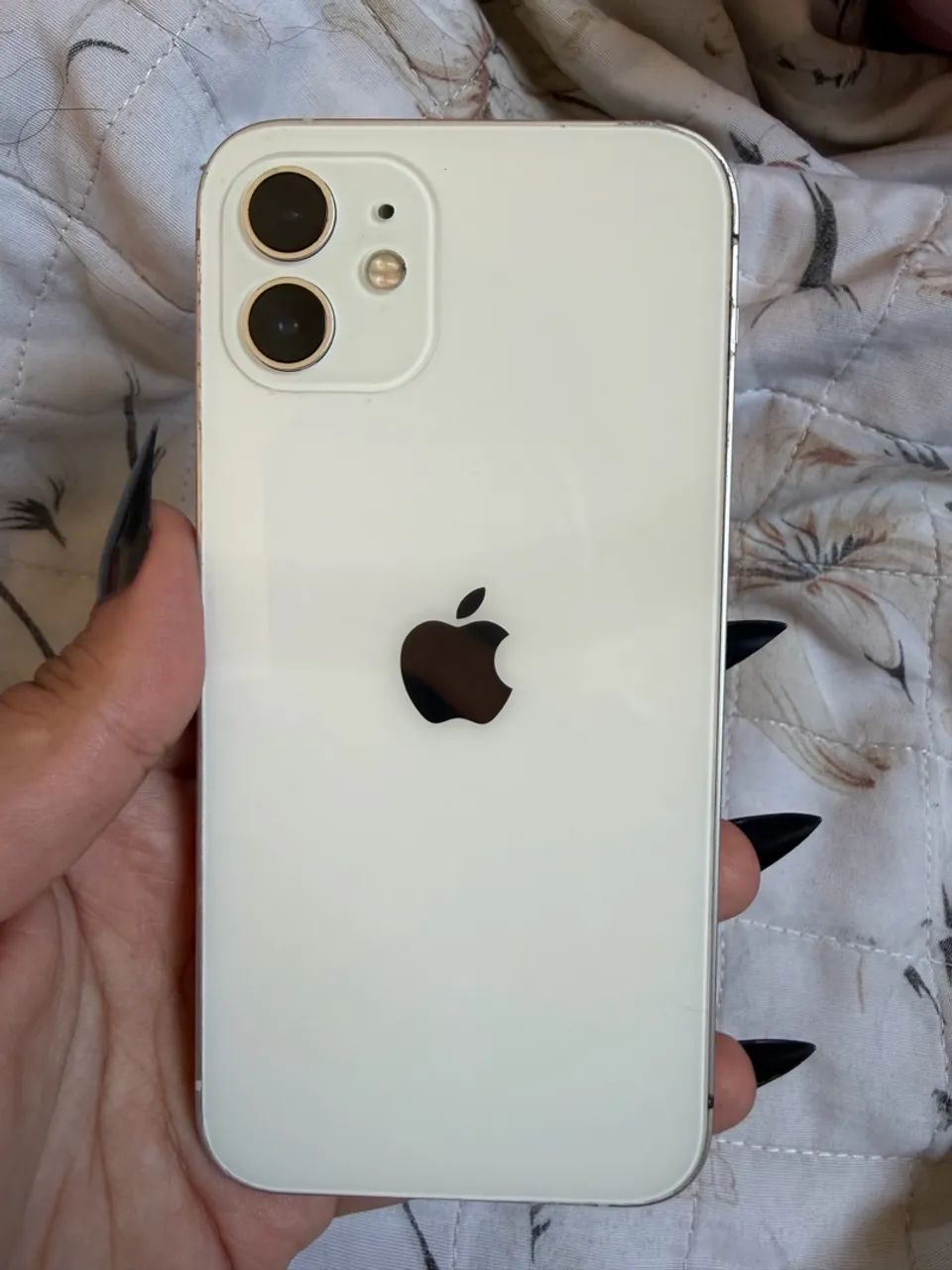 ? IPHONE 12 ? 64GB À VENDA!