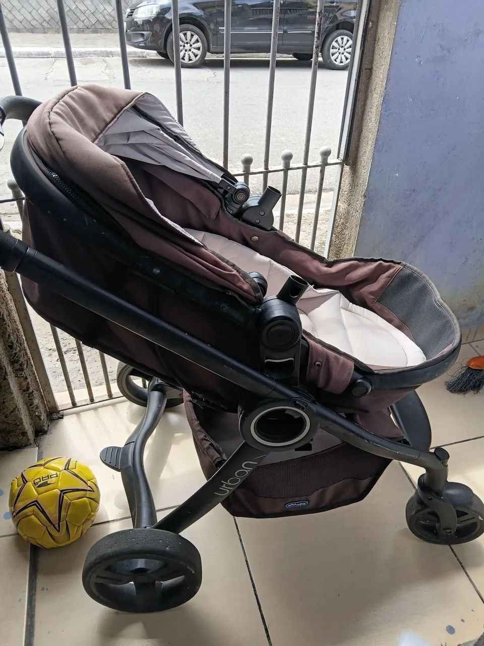 Carrinho de bebê urban chicco - Foto 3