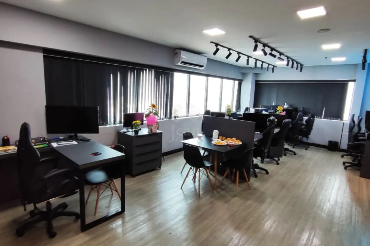 Sala Comerciail Ampliada e Mobiliada para locação no Edifício Atrium- 104,20 M² - Foto 2