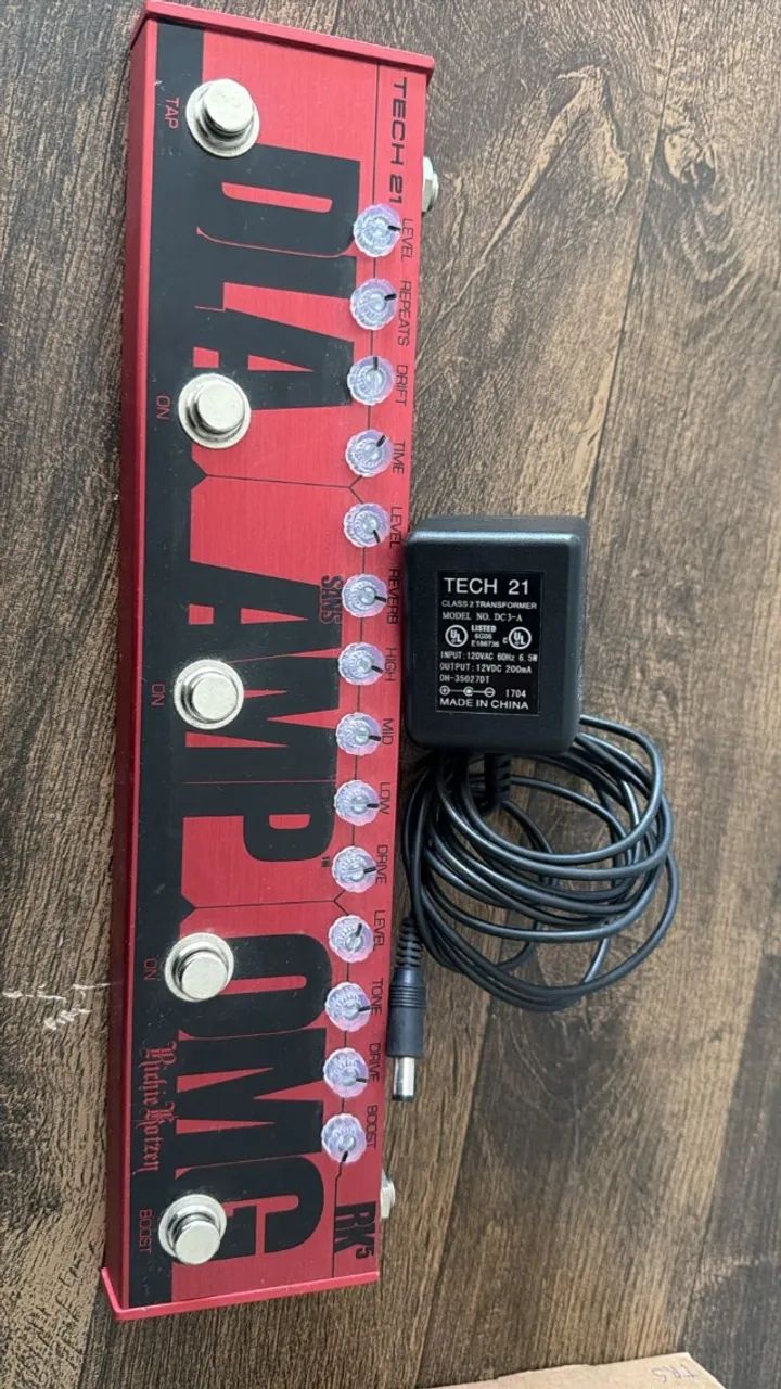 Tech 21 RK5 Richie Kotzen signature pedaleira multi efeitos