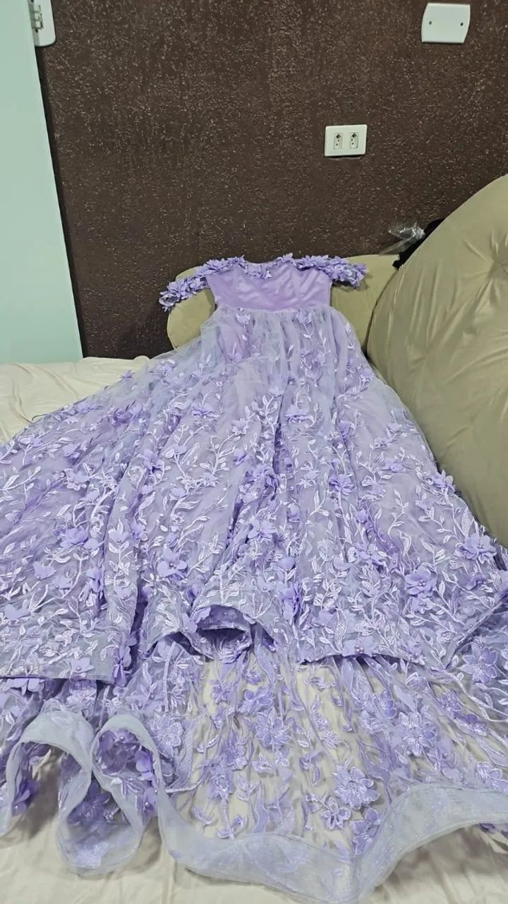 ? Vestido de Debutante / Festa Lilás ? Bordado Floral 3D - Foto 3