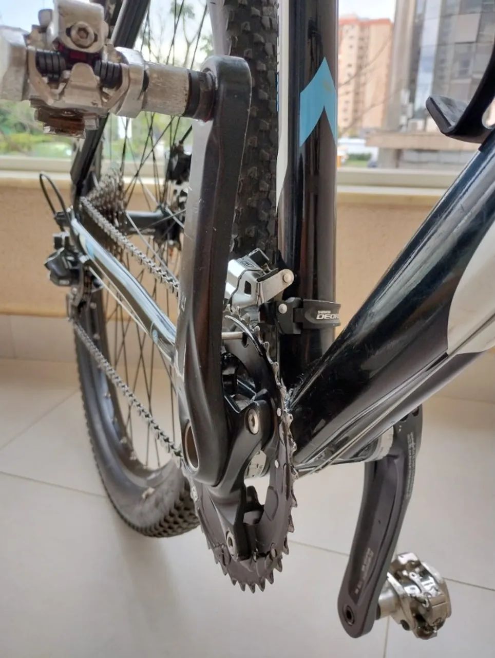 Bicicleta Mountain Bike Aro 29 - Foto 2