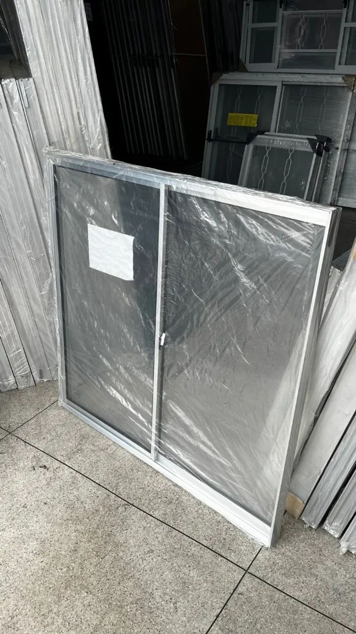 Janelas 2 Folhas de Alumínio com Vidro