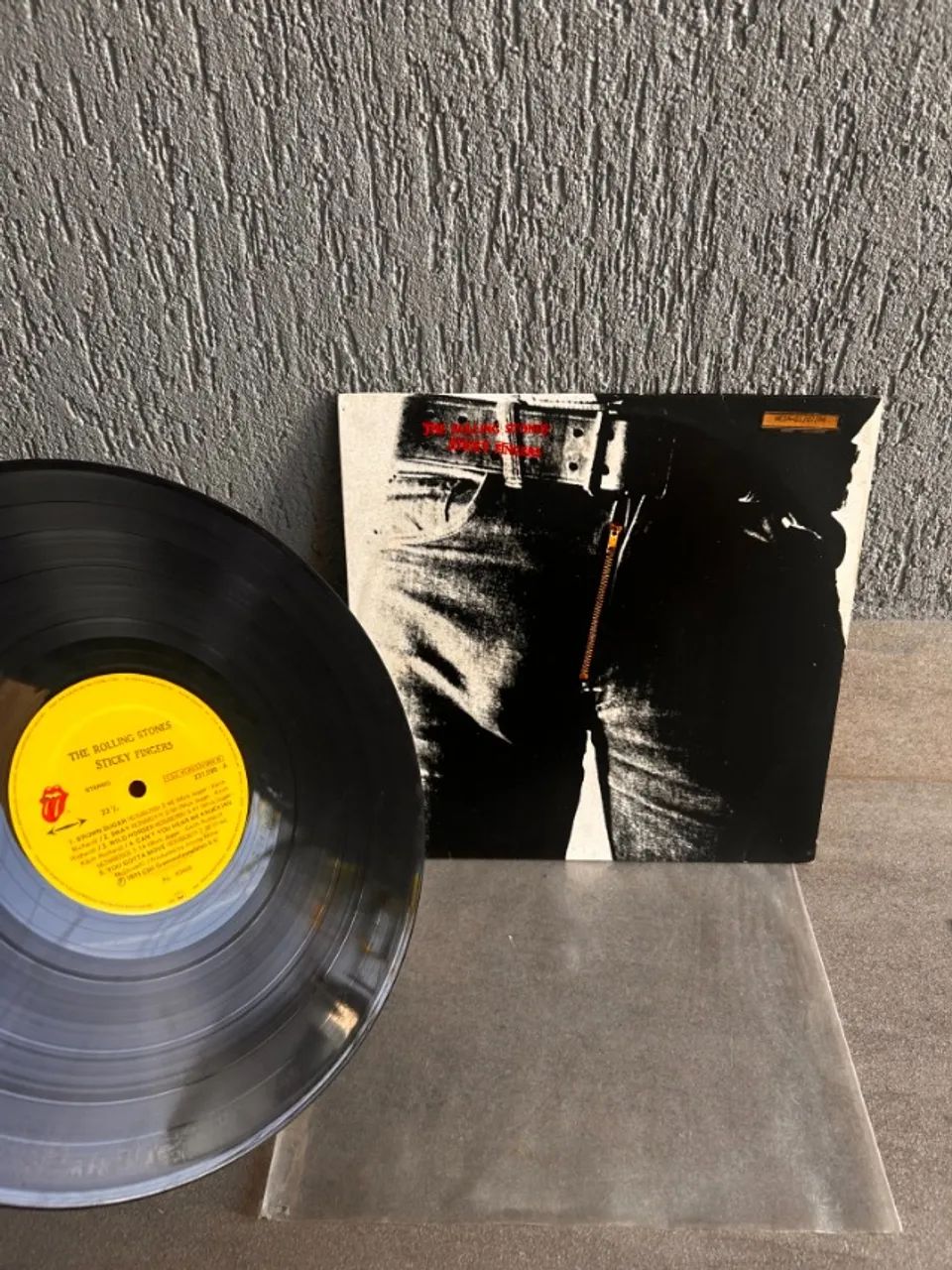Vinil Sticky Fingers Rolling Stones com encarte  - Foto 3