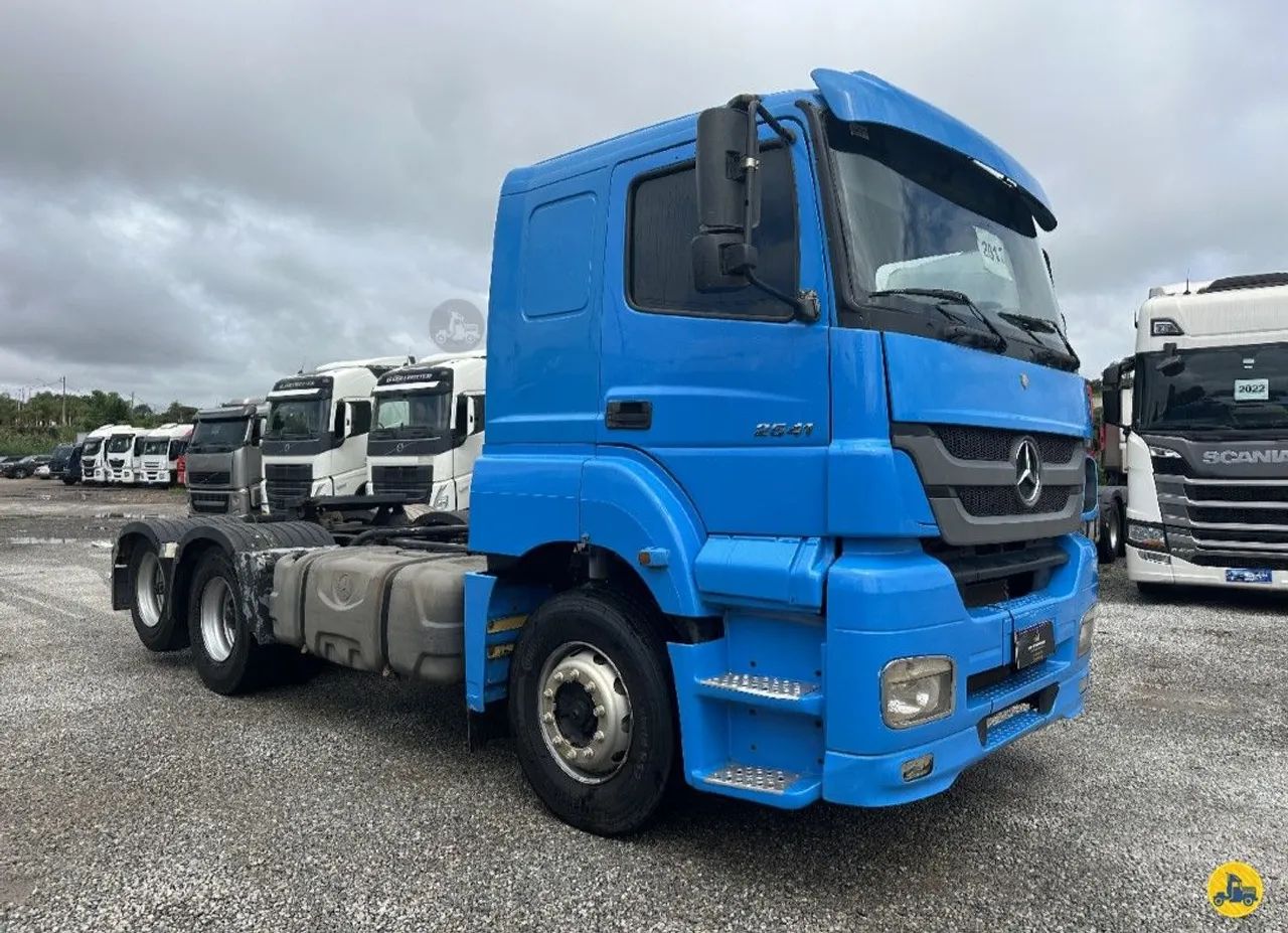 MB AXOR 2541 6X2<br>2013/2013<br>AUTOMÁTICO - Foto 2