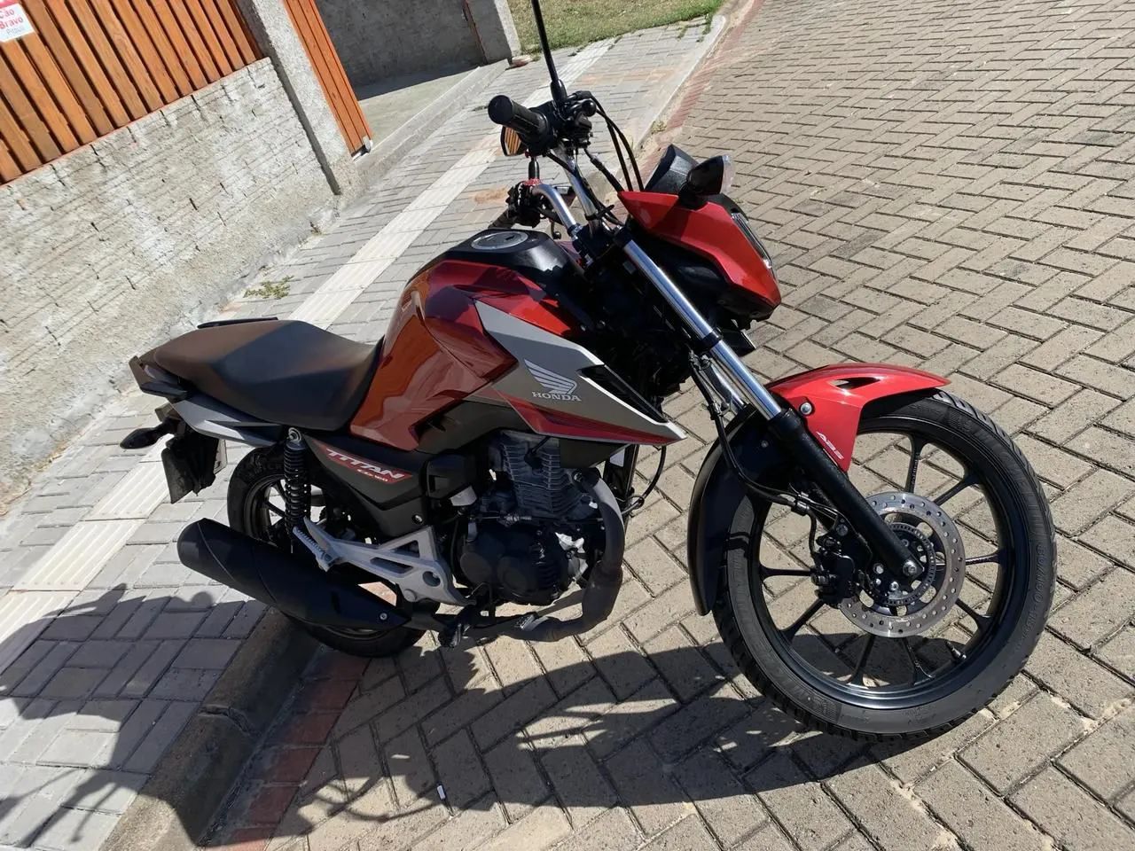 VENDO MOTO PARCELADO - Foto 3