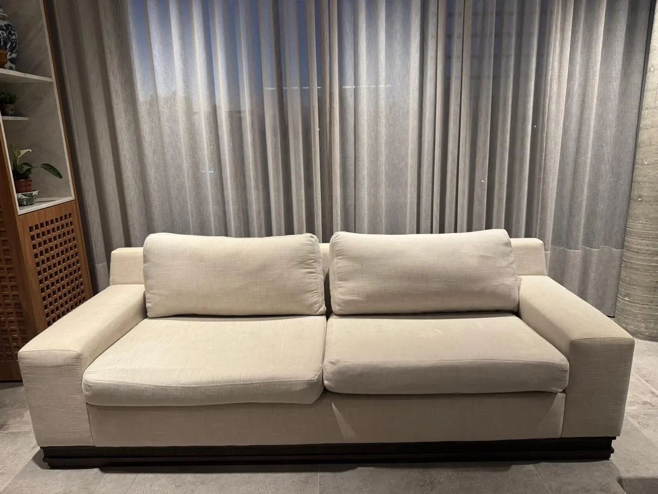 Sofa 2/3 lugares chique claro - Foto 4