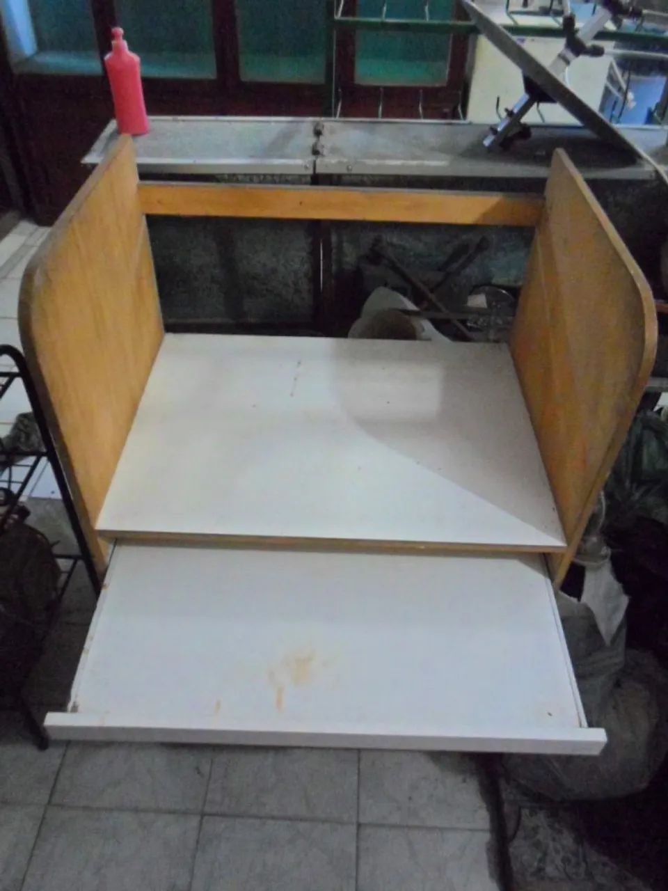 Cabine pra computador de madeira. - Foto 5