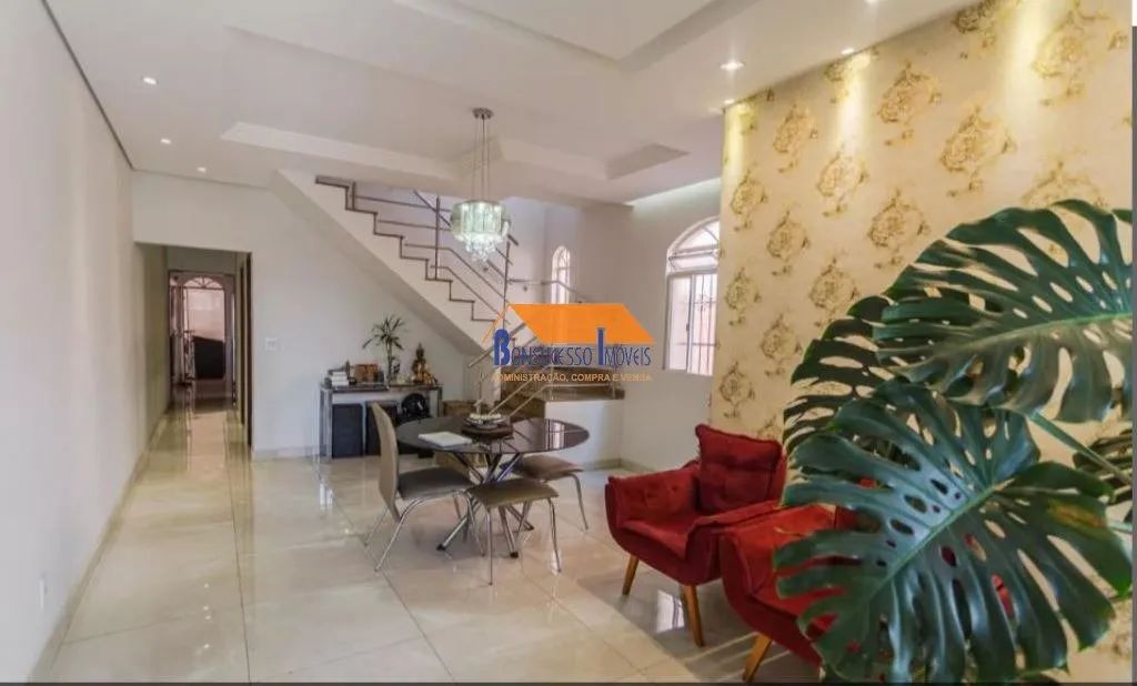 casa de 4 quartos Bairro Ipe em Belo Horizonte - Foto 2