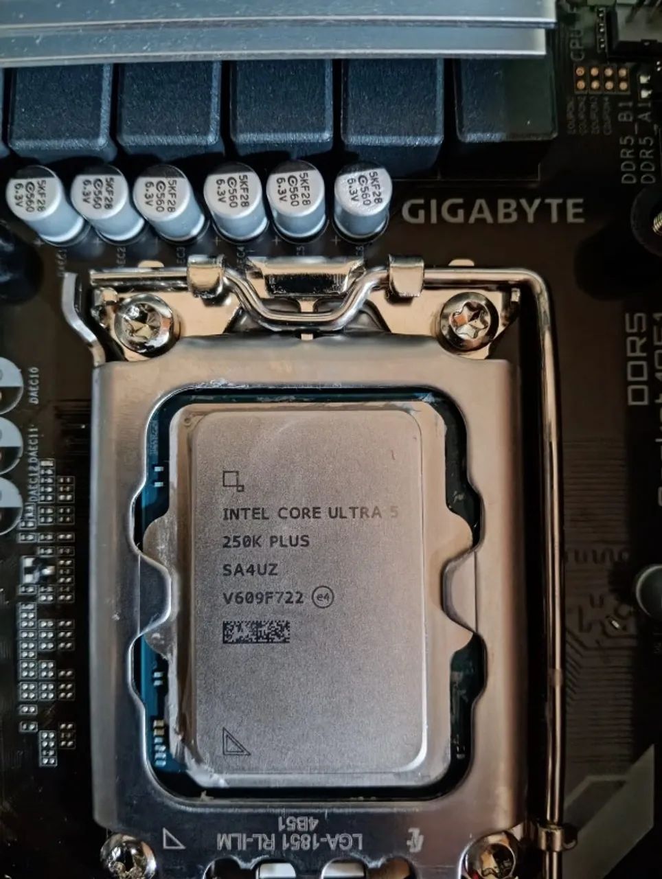 Intel core ultra 5 250k plus + Placa mãe GIGABYTE B860  - Foto 5