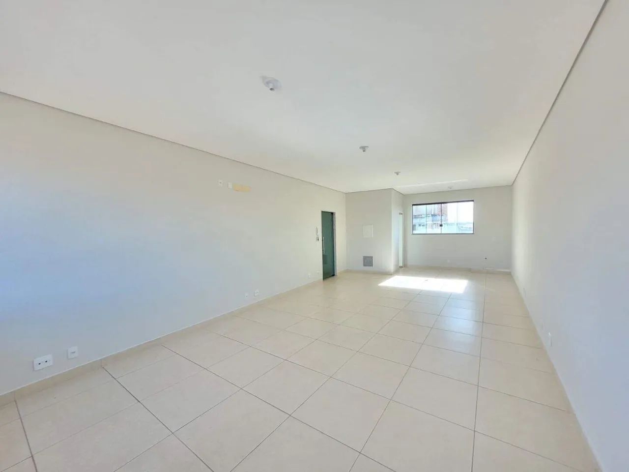 Sala disponível para locação no Centro - Igarapé/MG. - Foto 3