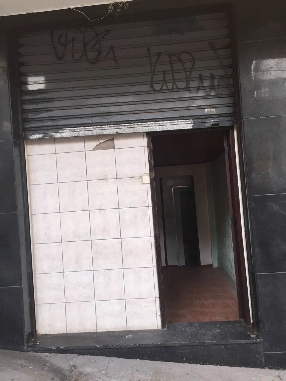 Ponto comercial/Loja/Box para venda possui 38 metros quadrados com 1 quarto - Foto 10