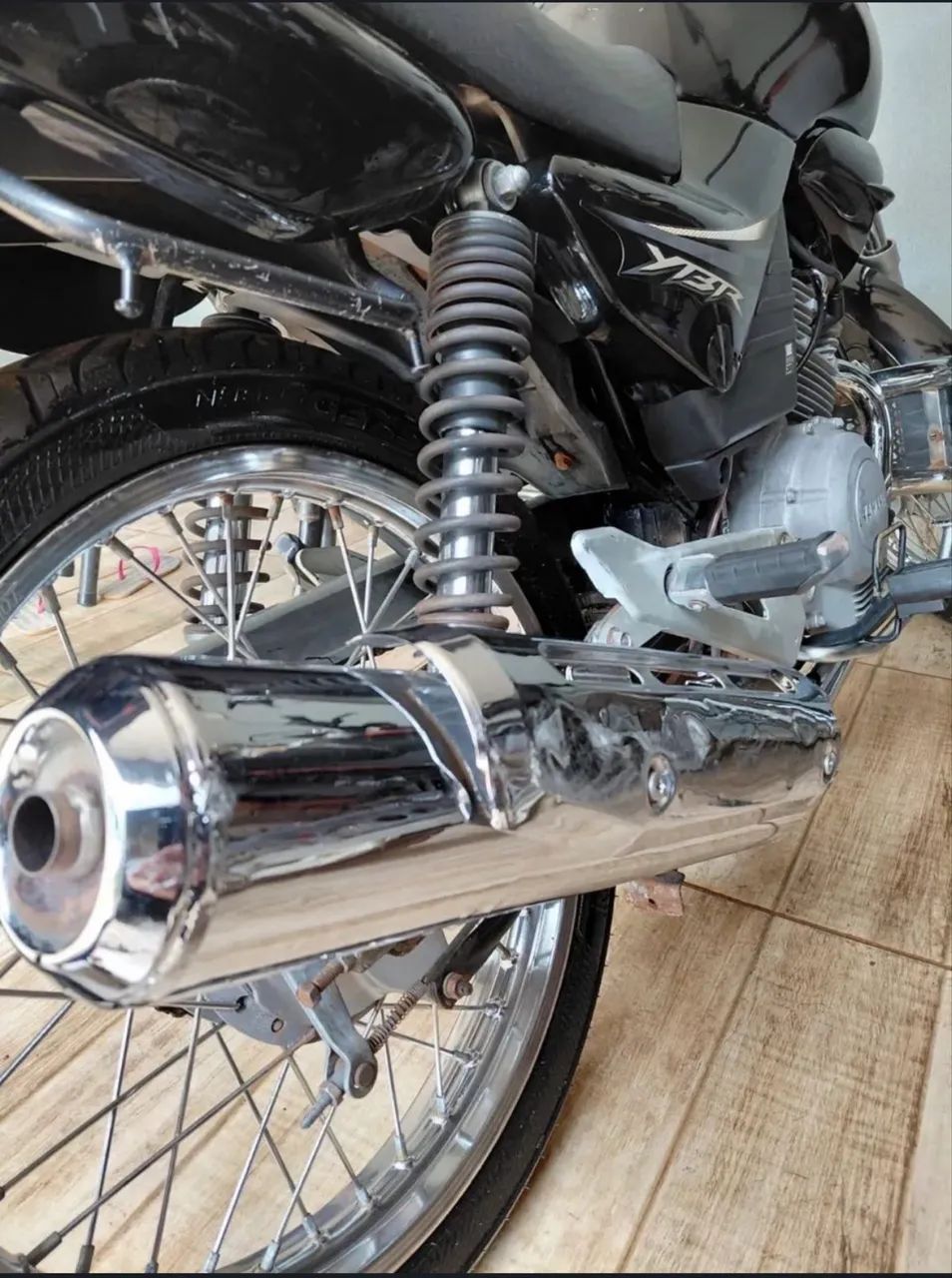 Vende - YAMAHA YBR E 2006 - Foto 4